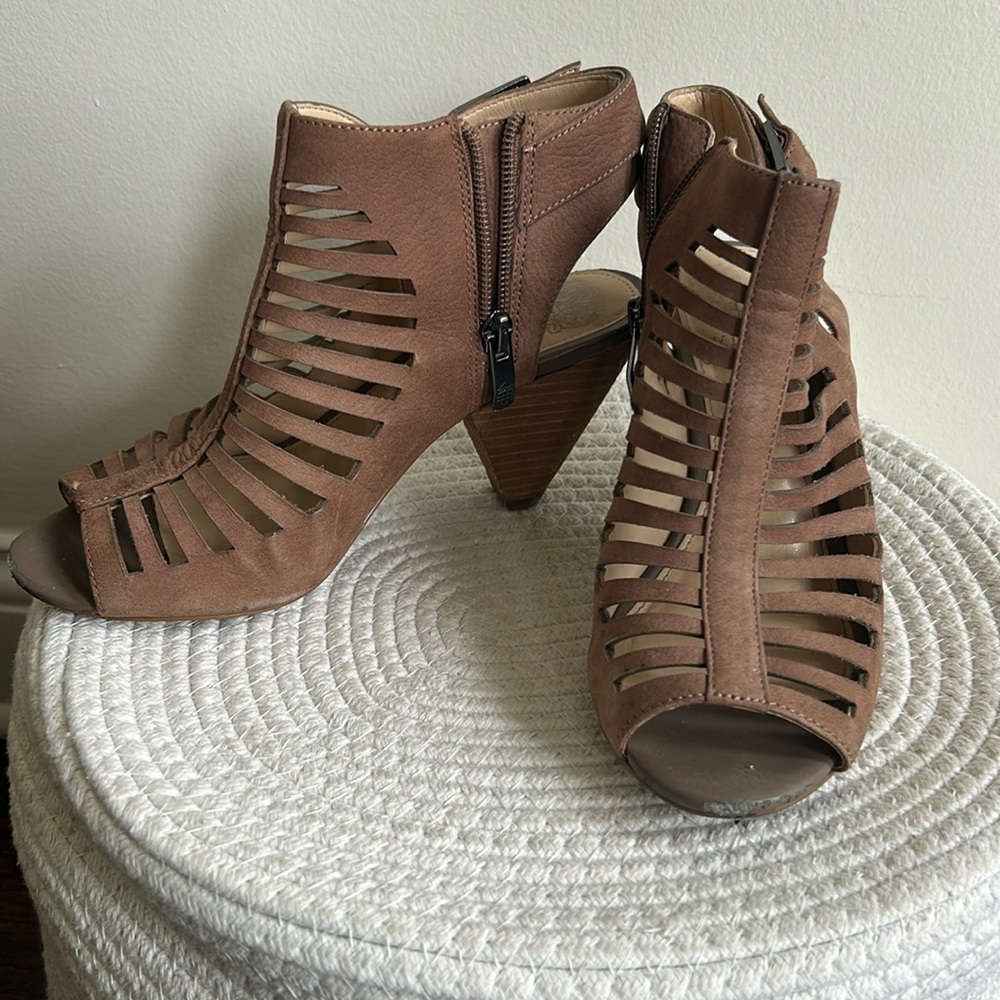 Vince Camuto boot/sandles